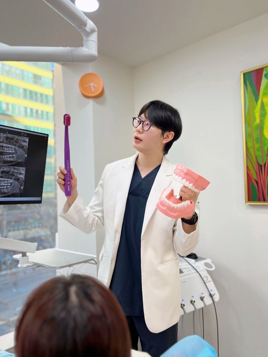 설명하는 원장